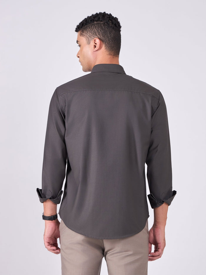 Man wearing Tencel Plain Shirt in Dark olive.