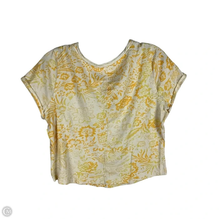 Top Short Sleeve By Pilcro In Yellow, Size: L