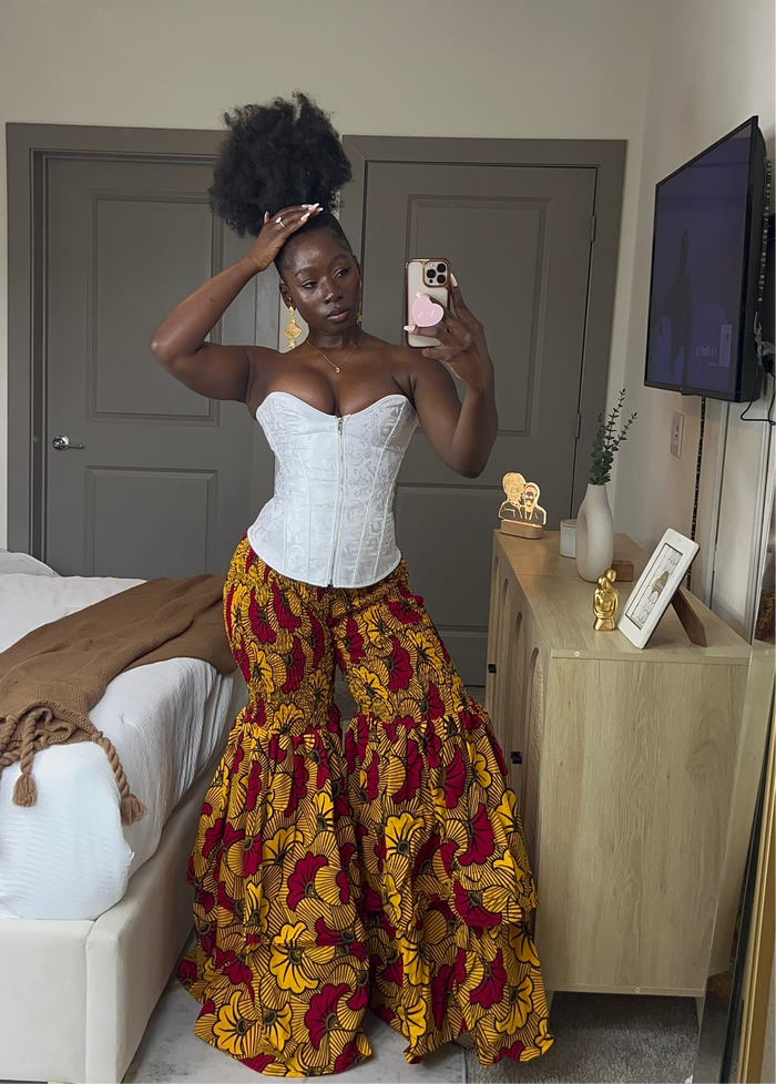 African print stretchy high-waist flare pants.