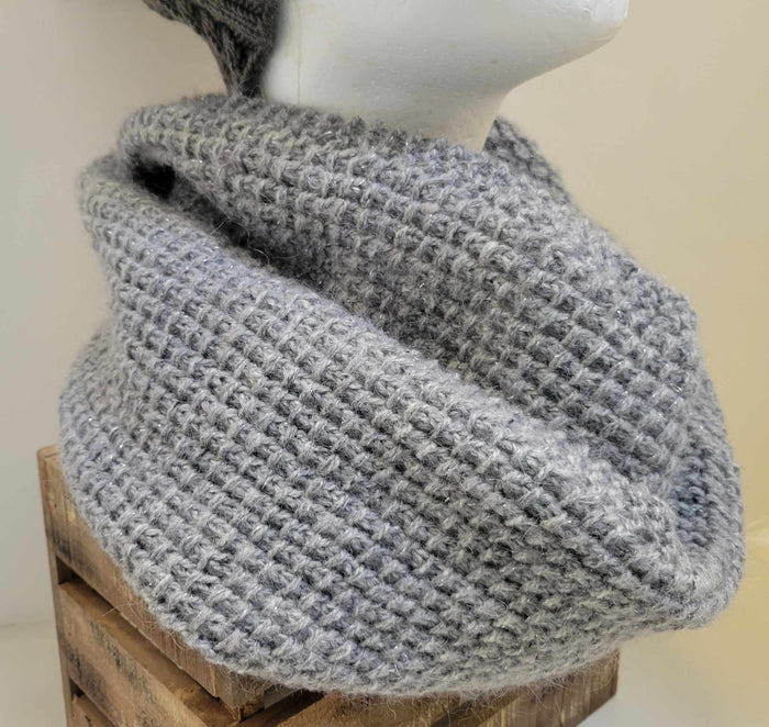 "All That Glitters" Cowl Kit