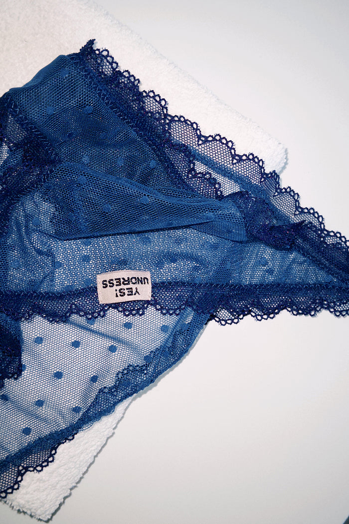 Amari navy dots panties