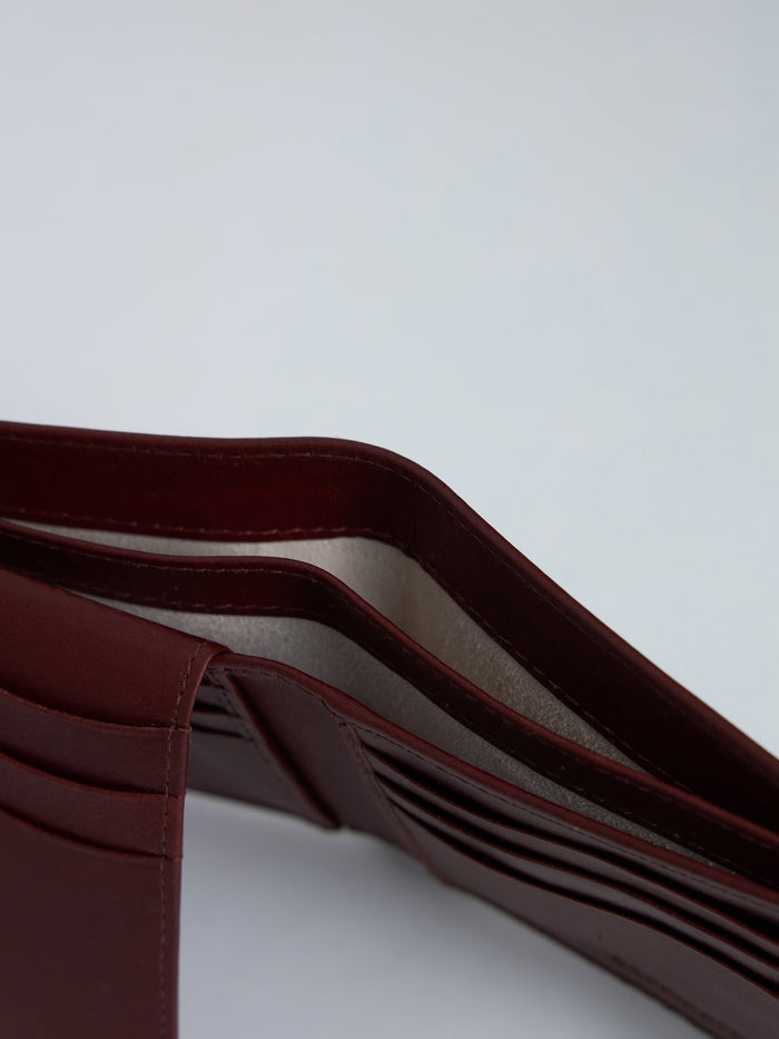 Arctic-1 - Bi-Fold Leather Wallet - Cherry Red