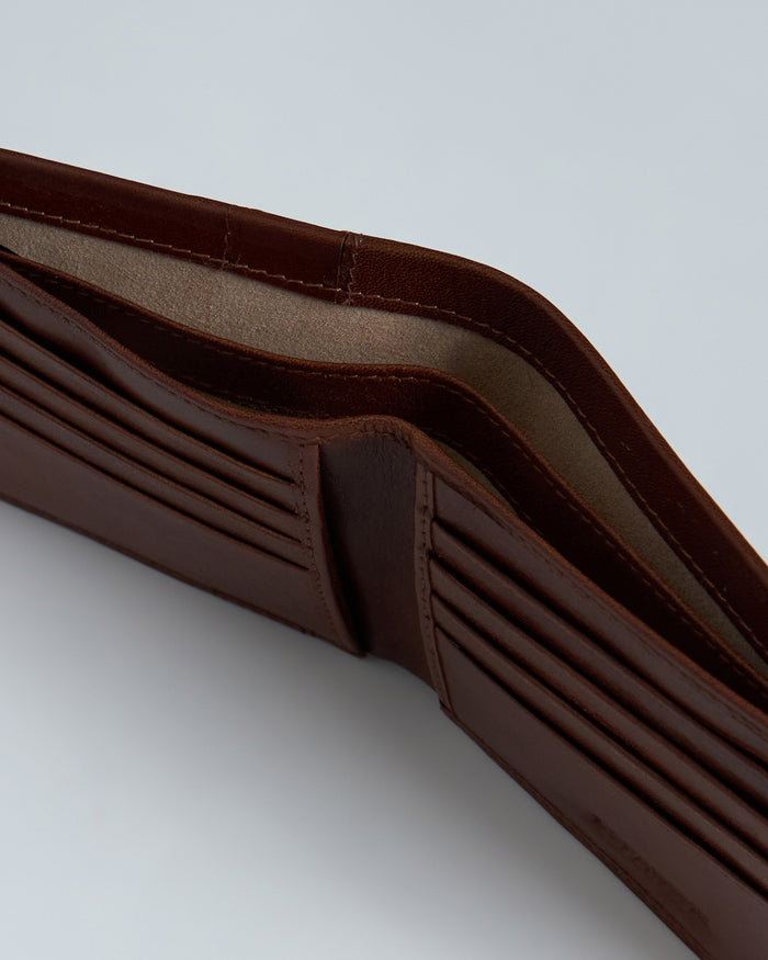 Arctic-3 - Bi-Fold Leather Wallet - Brown