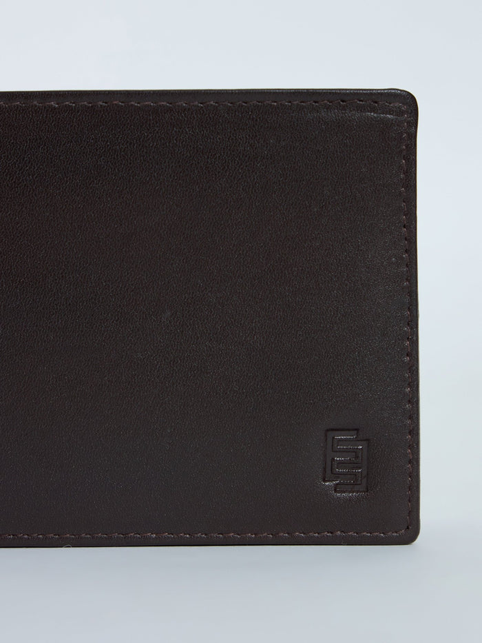 Arctic-5 - Vertical Leather ID Wallet - Brown