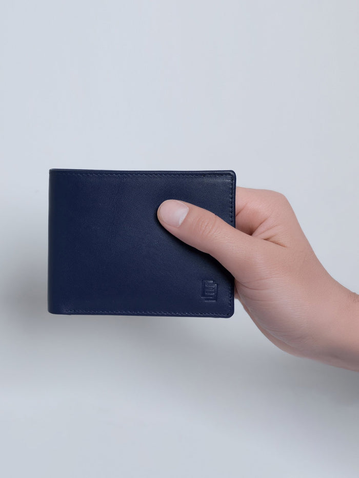 Arctic-5 - Vertical Leather ID Wallet - Navy Blue