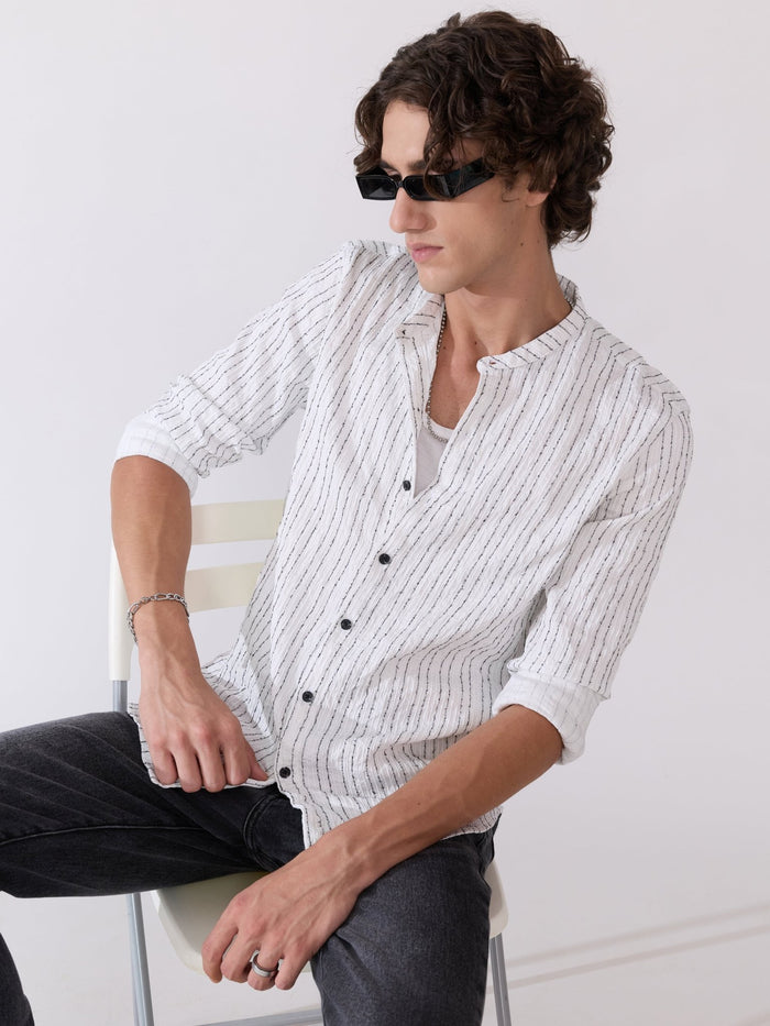 Aumena - Crinkle Pattern Striped Band Neck Shirt - White