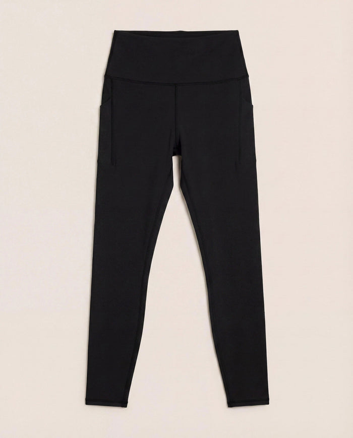 Black $|& Interval CloudLight Pose Pocket Legging - Hanger Detail