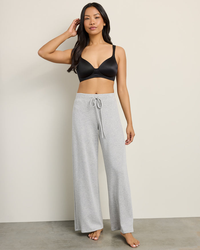Black $|& Vibrant EveryWear Bra - UGC On Fig