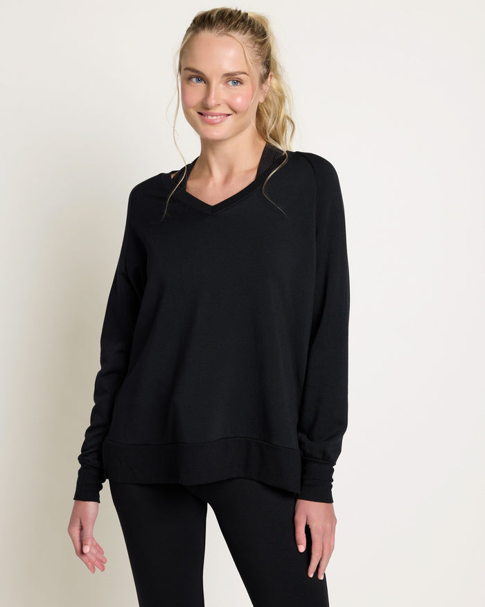 Black $|& Interval Flex Fleece V-Neck Top - SOF Front