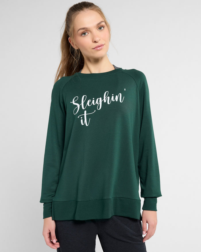 Hunter Green $|& Interval Flex Graphic Pullover - Sleighing It - SOF Front