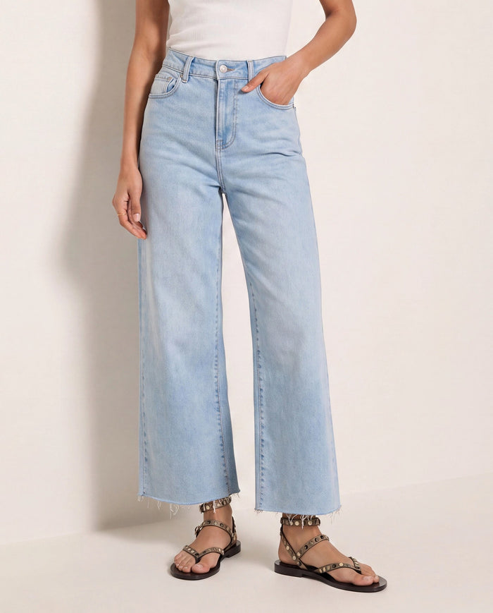 Light Wash $|& SEAS Joni Wide Leg Jeans - SOF Front