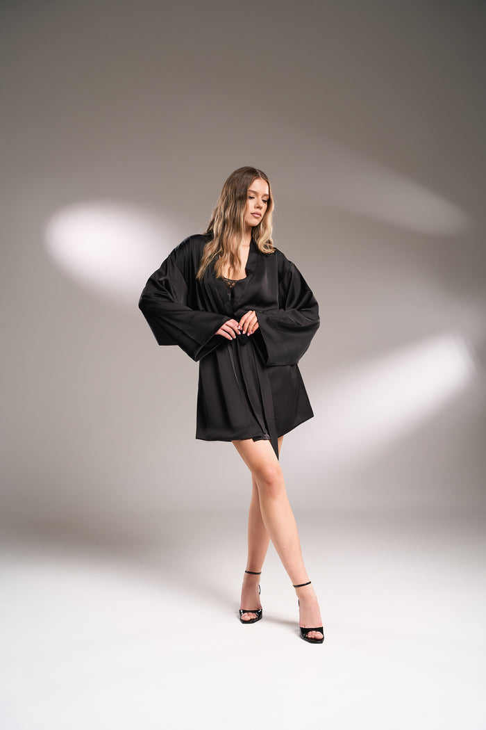 Kasumi black mini kimono robe