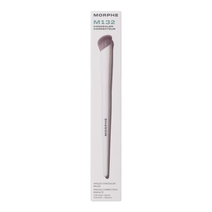 M132 Angled Concealer Brush