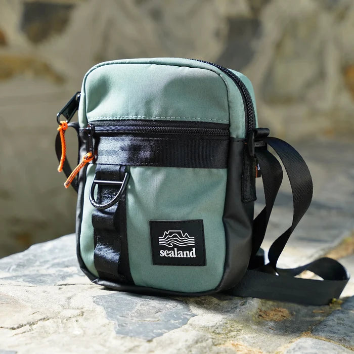 MajiTex Zeplin Crossbody Bag - Green bag with black accents
