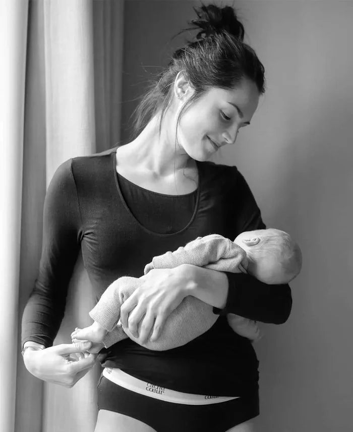 Maternity and nursing T-shirt Life black - tops