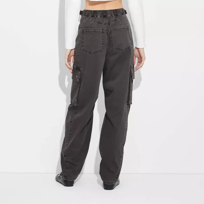 Mid-Rise Barrel Cargo Pants
