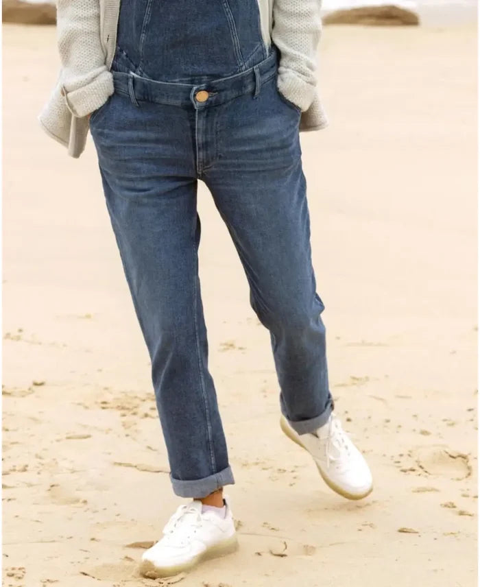 Mom fit maternity and post partum jeans Carrie mid blue used