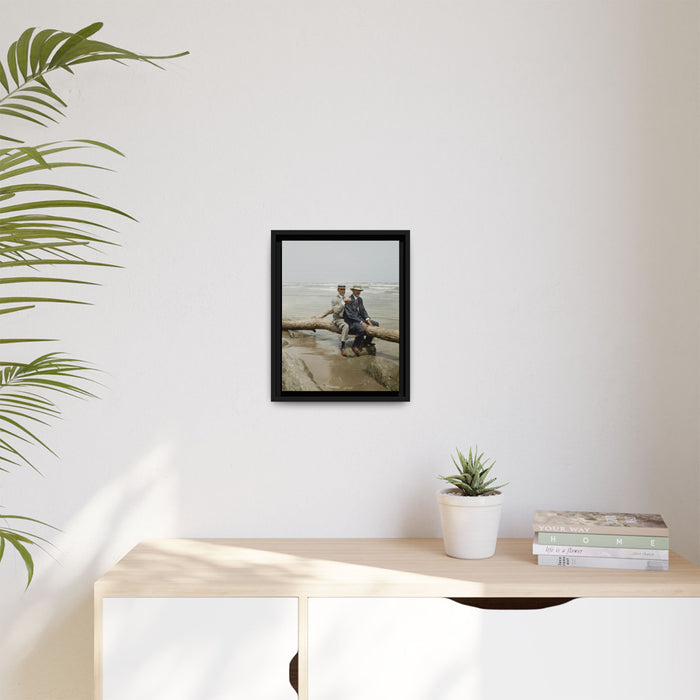 paire 031 | Framed Vintage Photo - Matte Canvas