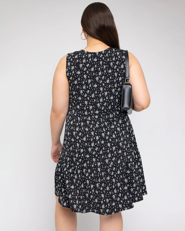 Black-White Floral $|& Gilli Sleeveless Floral Dress - Hanger Side