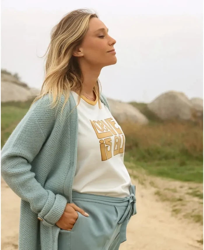 Pregnancy t-shirt Love is All - Tee-shirt