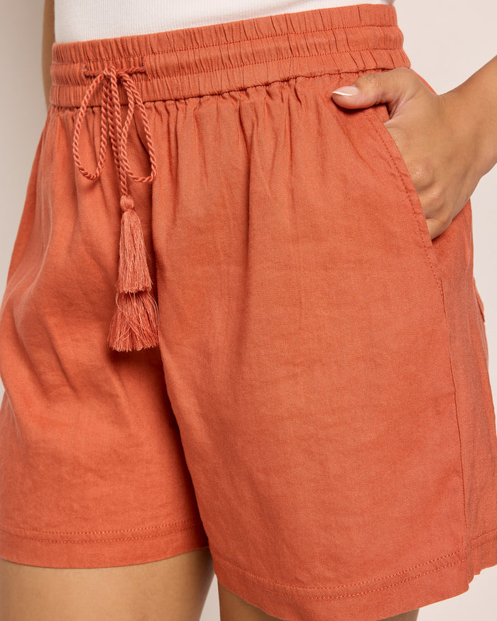 Apricot Brandy $|& Liverpool Pull On Drawstring Linen Short - SOF Full Front