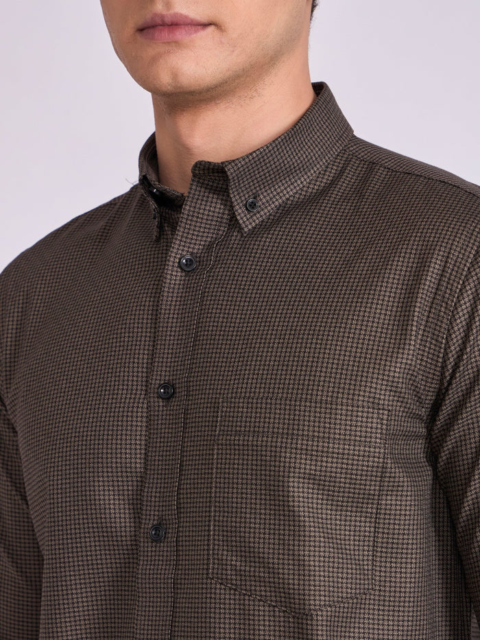 Men's Micro Houndstooth Shirt in Rich Brown
