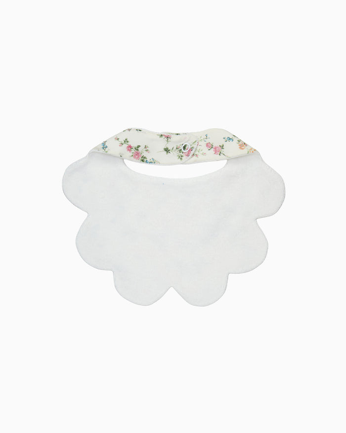 Lapinou Bib Scalloped Bib in Pink Elizabeth
