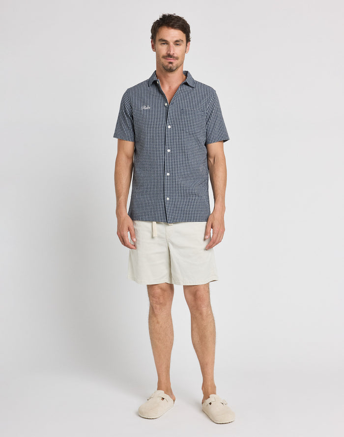dening short beach bone PULLIN