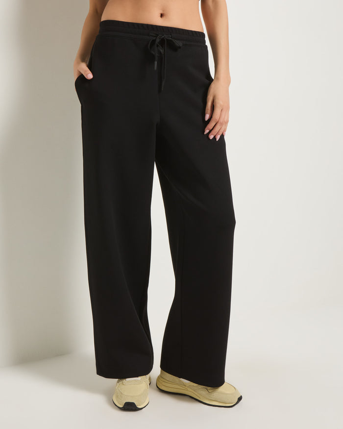 Black $|& Interval Stride Pant - SOF Front