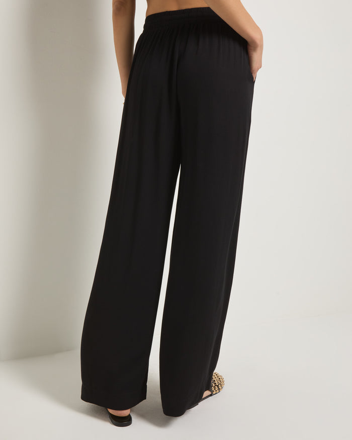 Washed Black $|& SEAS Sunset Drawstring Wide Leg Pant - SOF Back