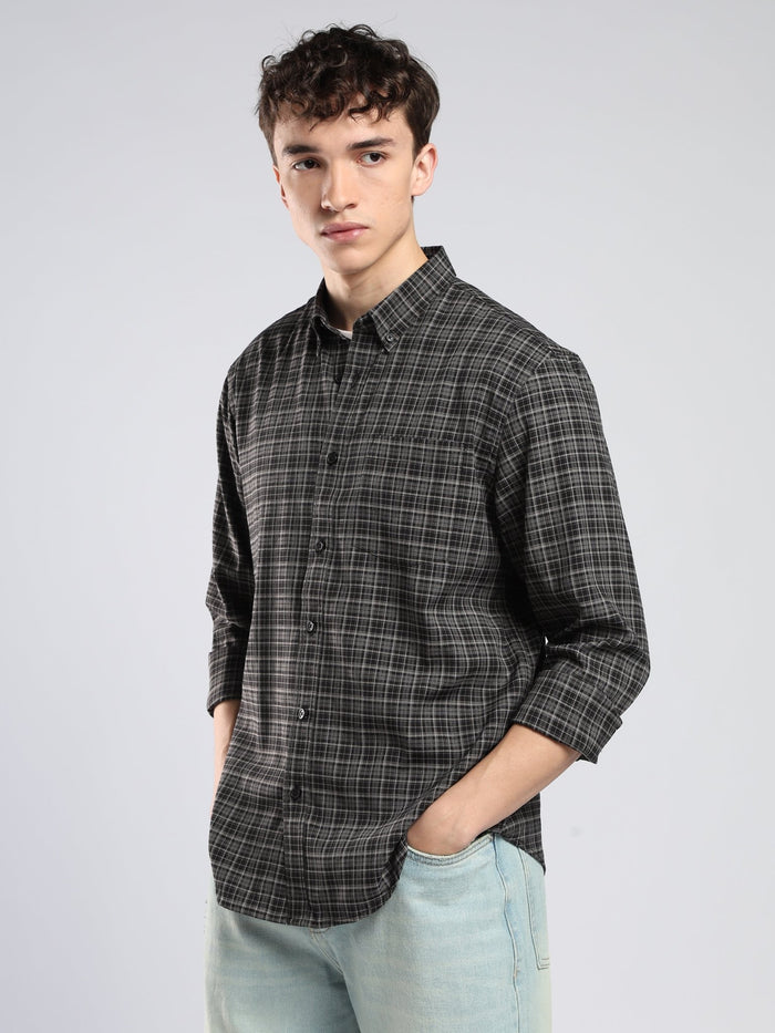 Vololo - Relaxed Fit Checks Shirt - Black