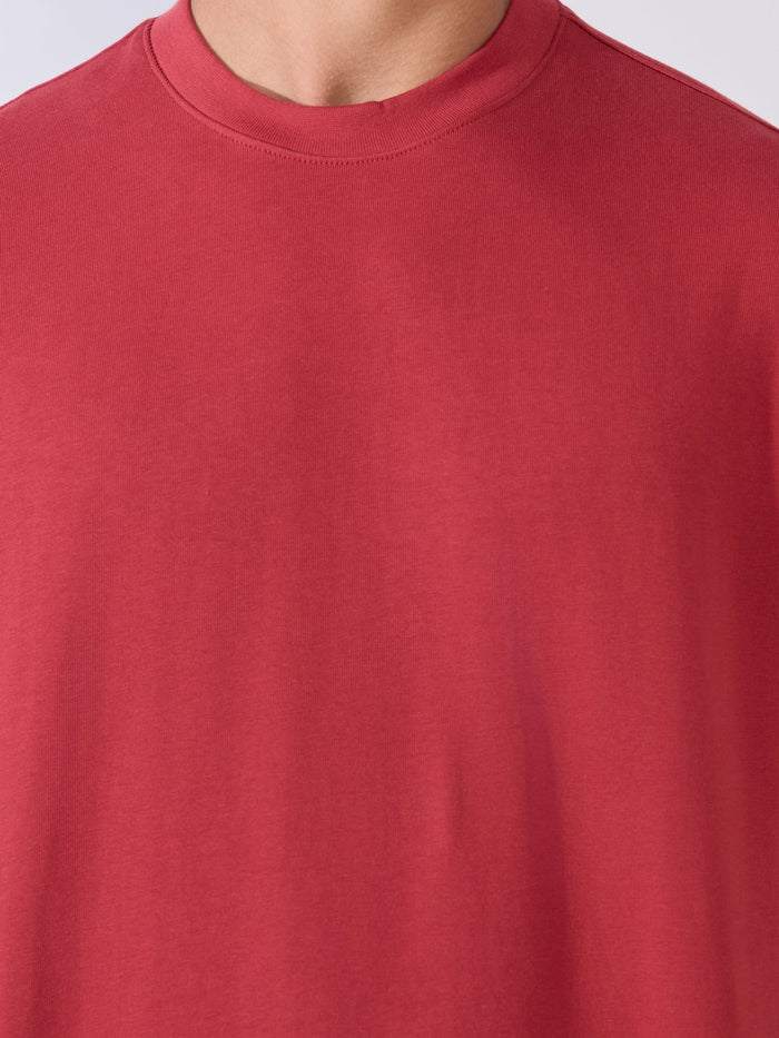 Men's Loose Fit Round Neck T-Shirt in red