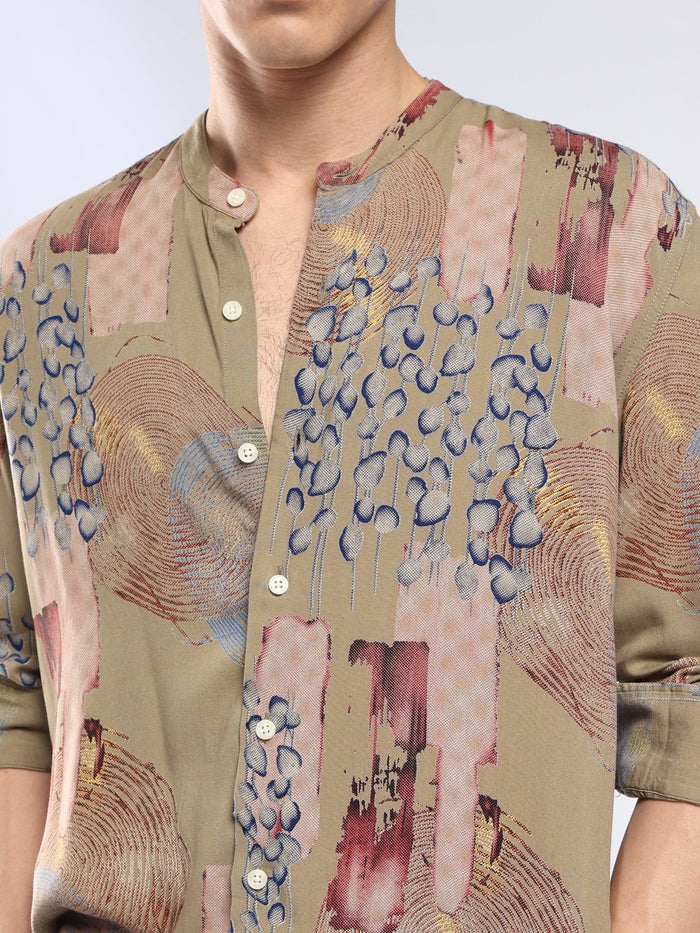 Xisoni - Abstract Printed Mandarin Collar Shirt - Light Olive