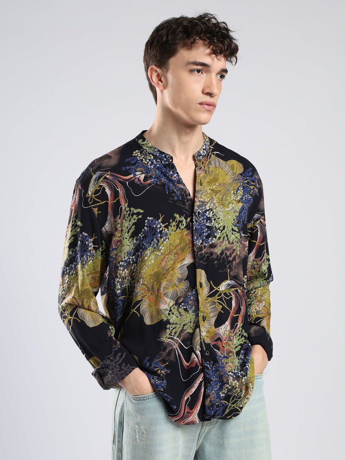 Xisoni - Abstract Printed Mandarin Collar Shirt - Olive Green