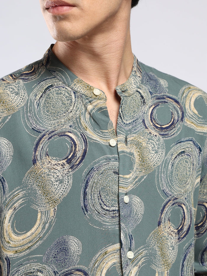 Xisoni - Abstract Printed Mandarin Collar Shirt - Slate Green